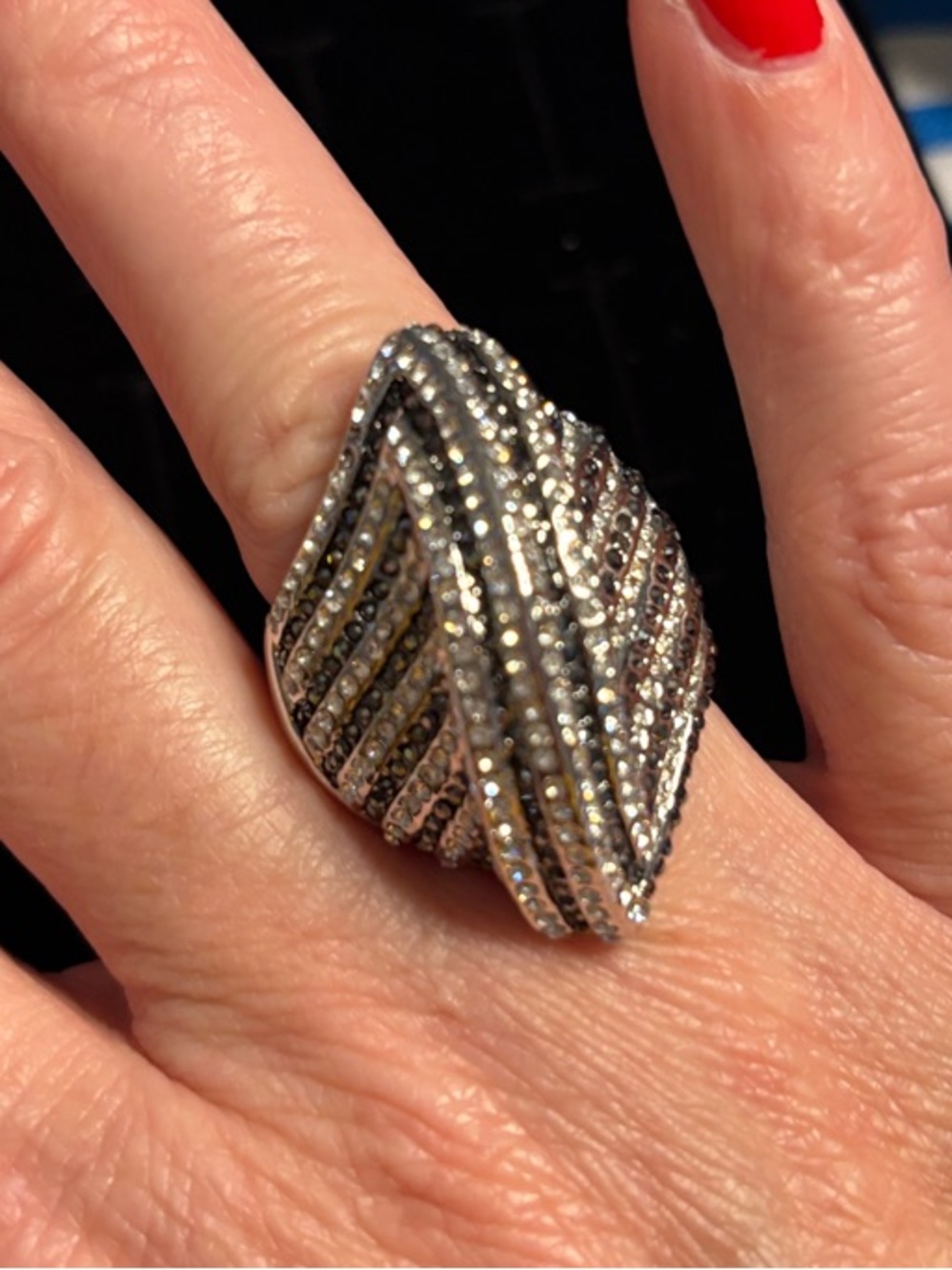 Elegant park Lane Crystal Statement Ring - Silver Sz 7
